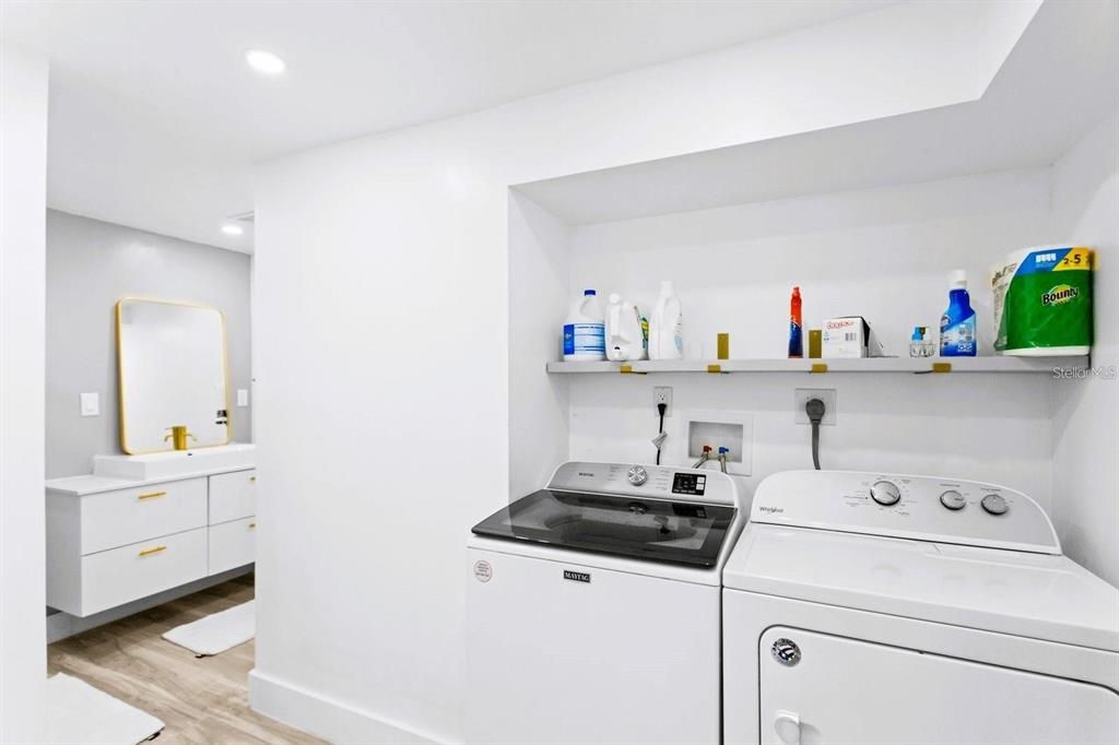 For Rent: $4,900 (2 beds, 2 baths, 1782 Square Feet)