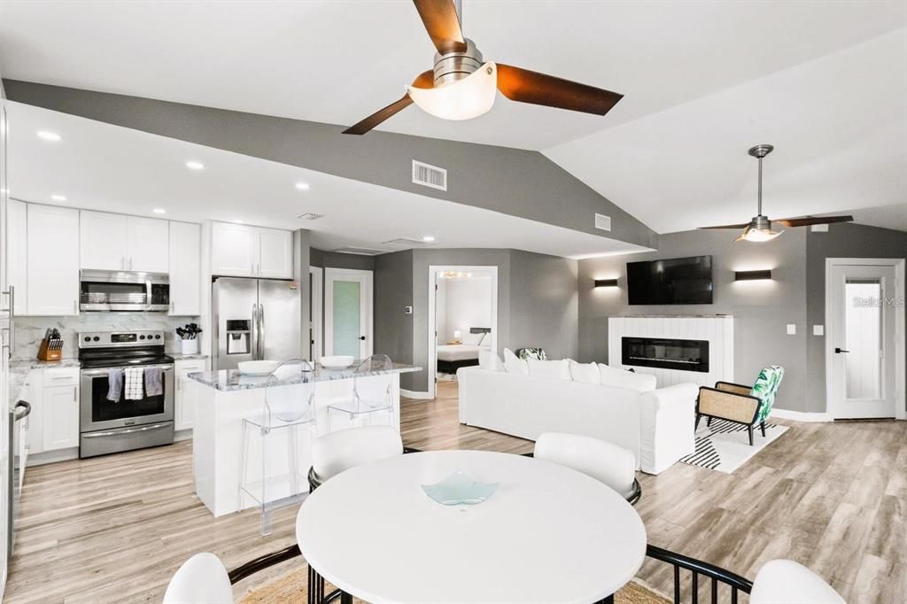 For Rent: $4,900 (2 beds, 2 baths, 1782 Square Feet)