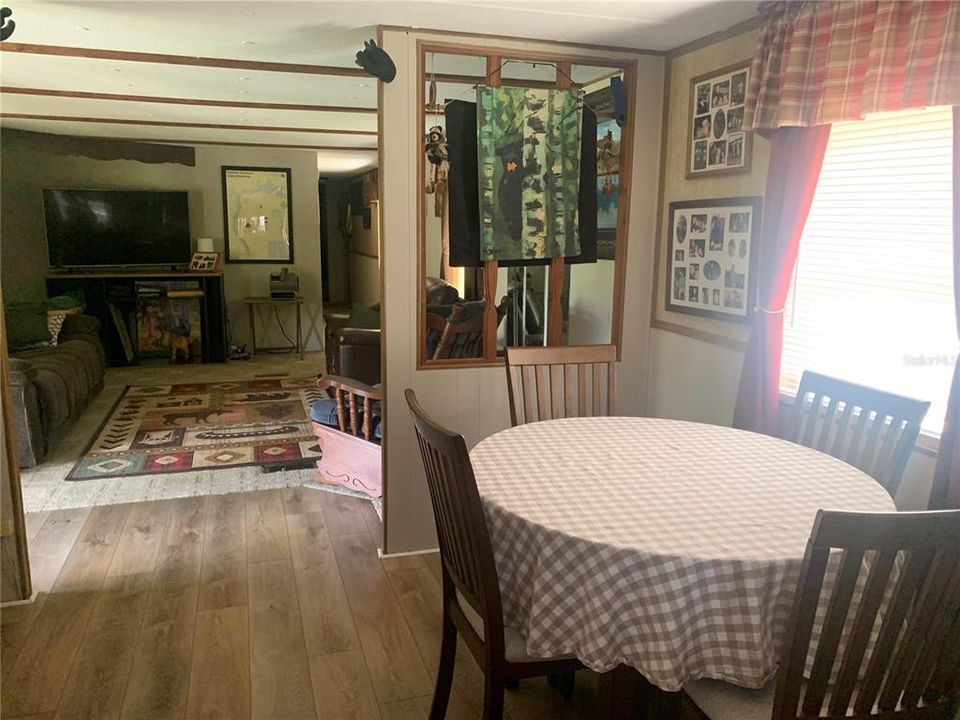 На продажу: $370,000 (3 спален, 2 ванн, 1792 Квадратных фут)