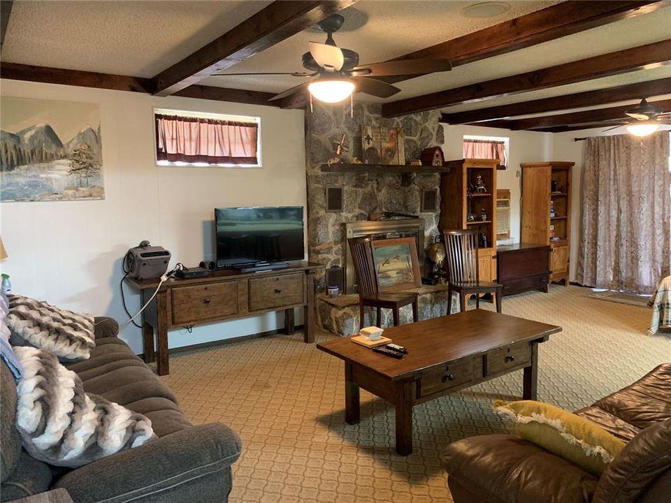 На продажу: $370,000 (3 спален, 2 ванн, 1792 Квадратных фут)