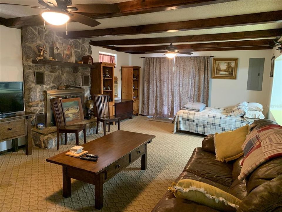 На продажу: $370,000 (3 спален, 2 ванн, 1792 Квадратных фут)