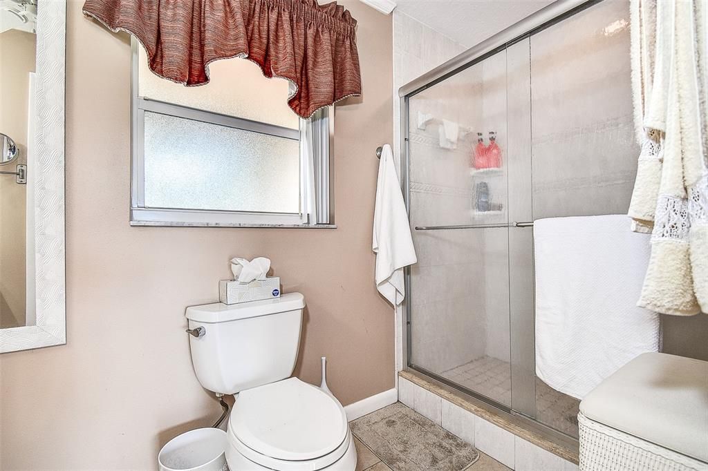 待售: $485,000 (2 贝兹, 2 浴室, 1636 平方英尺)