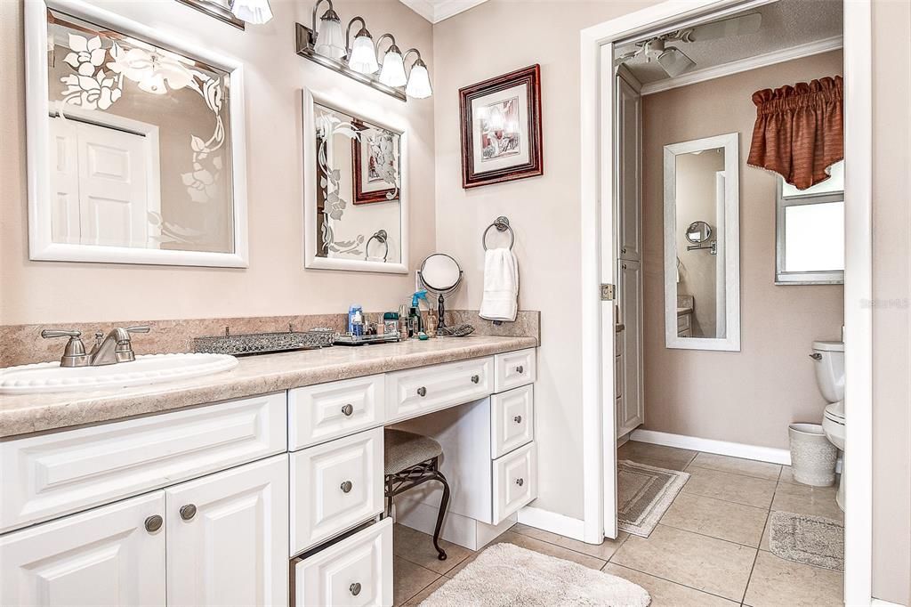 待售: $485,000 (2 贝兹, 2 浴室, 1636 平方英尺)