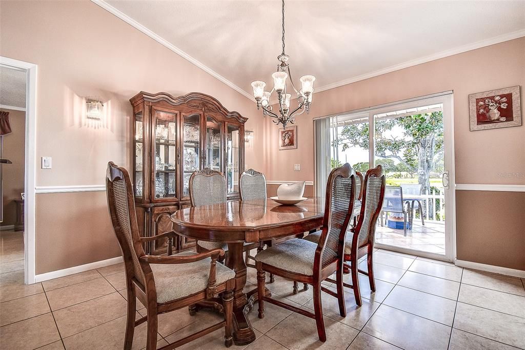 待售: $485,000 (2 贝兹, 2 浴室, 1636 平方英尺)