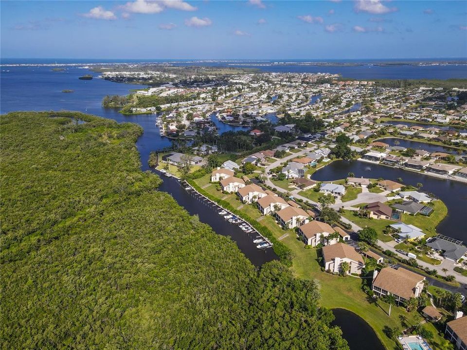 待售: $484,900 (2 贝兹, 2 浴室, 1737 平方英尺)