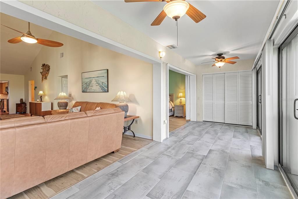 待售: $484,900 (2 贝兹, 2 浴室, 1737 平方英尺)