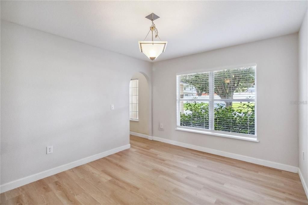 Active With Contract: $415,000 (5 beds, 2 baths, 2229 Square Feet)