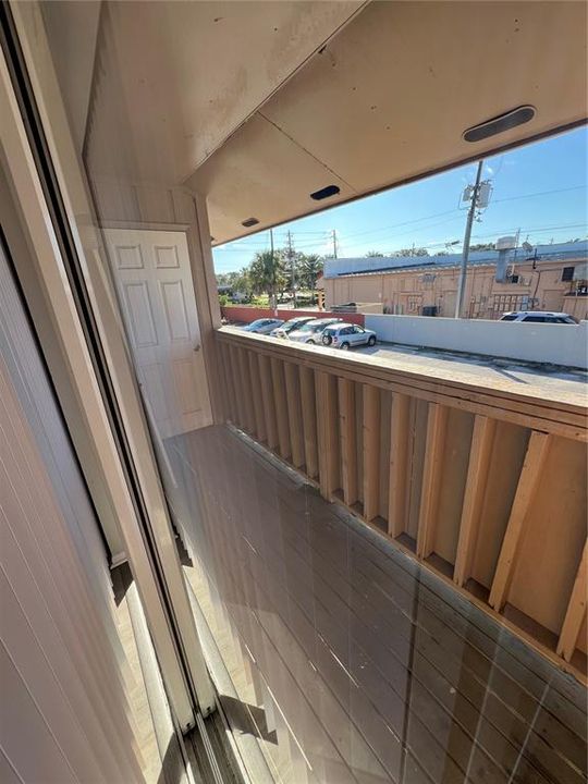 出租: $1,295 (2 贝兹, 1 浴室, 925 平方英尺)