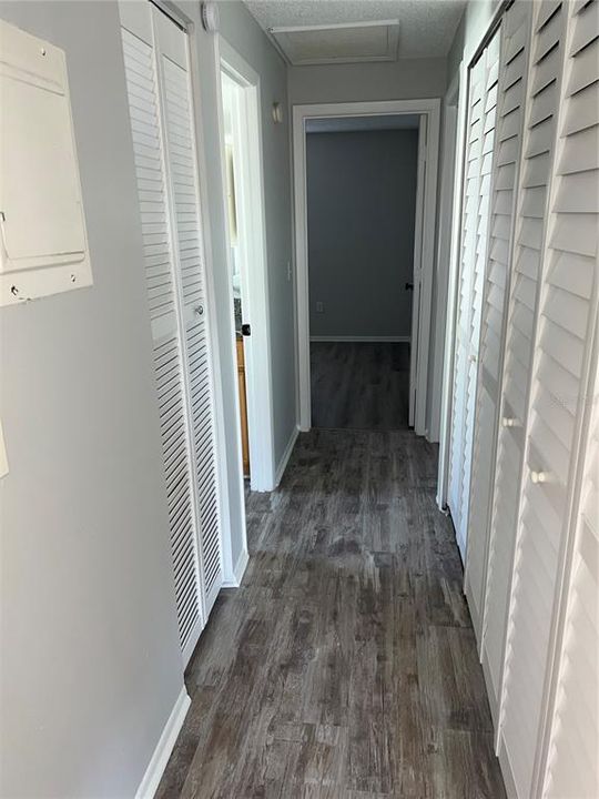 出租: $1,295 (2 贝兹, 1 浴室, 925 平方英尺)