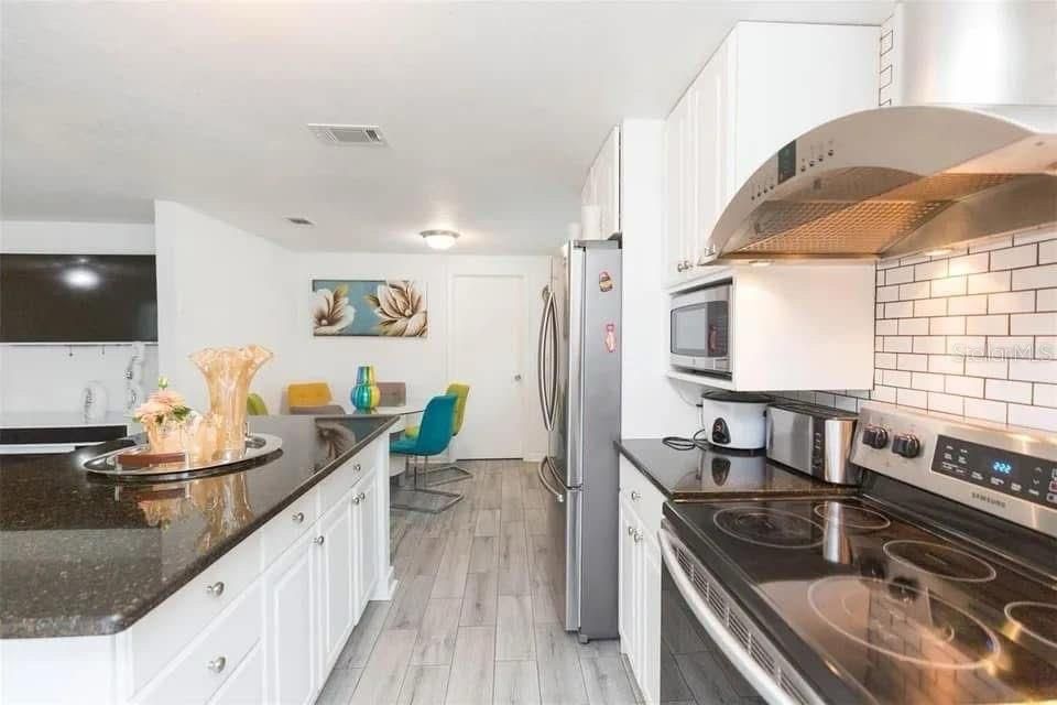 En Renta: $3,000 (4 camas, 3 baños, 1463 Pies cuadrados)