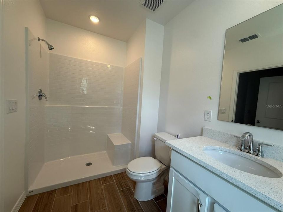 На продажу: $625,000 (6 спален, 4 ванн, 3649 Квадратных фут)