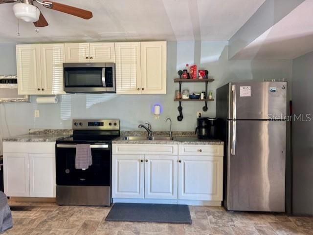 待售: $115,000 (2 贝兹, 1 浴室, 672 平方英尺)