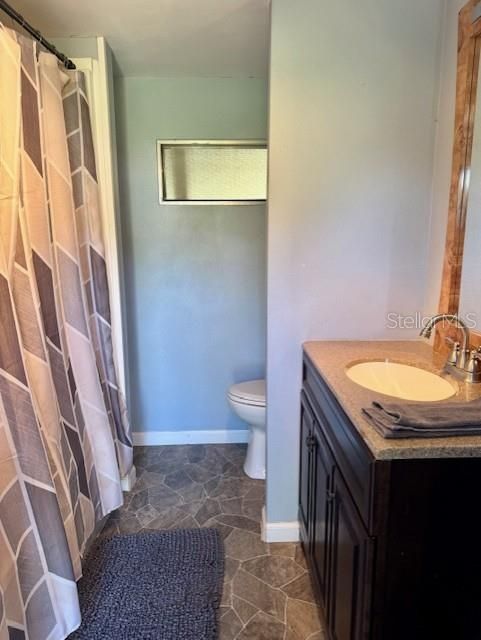 待售: $115,000 (2 贝兹, 1 浴室, 672 平方英尺)