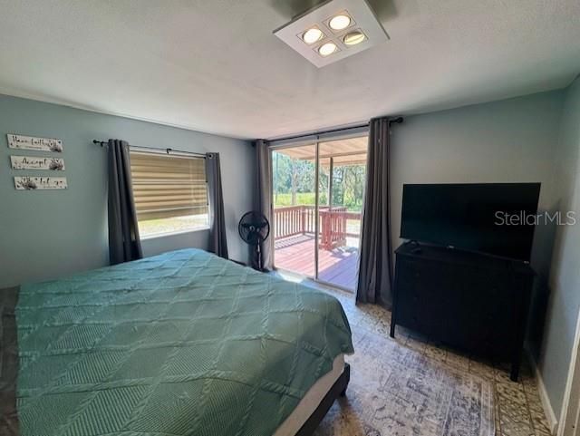 待售: $115,000 (2 贝兹, 1 浴室, 672 平方英尺)