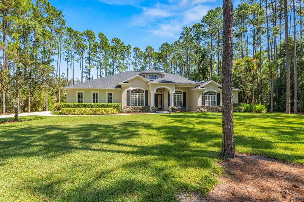 Под контрактом: $997,000 (4 спален, 3 ванн, 3318 Квадратных фут)