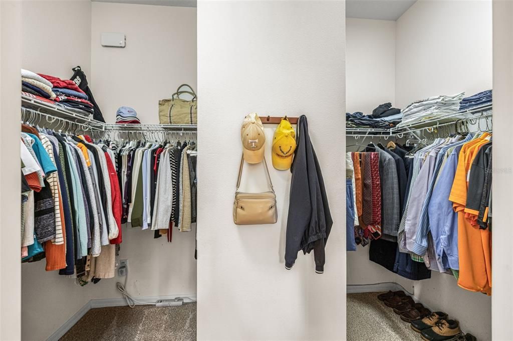 Под контрактом: $997,000 (4 спален, 3 ванн, 3318 Квадратных фут)