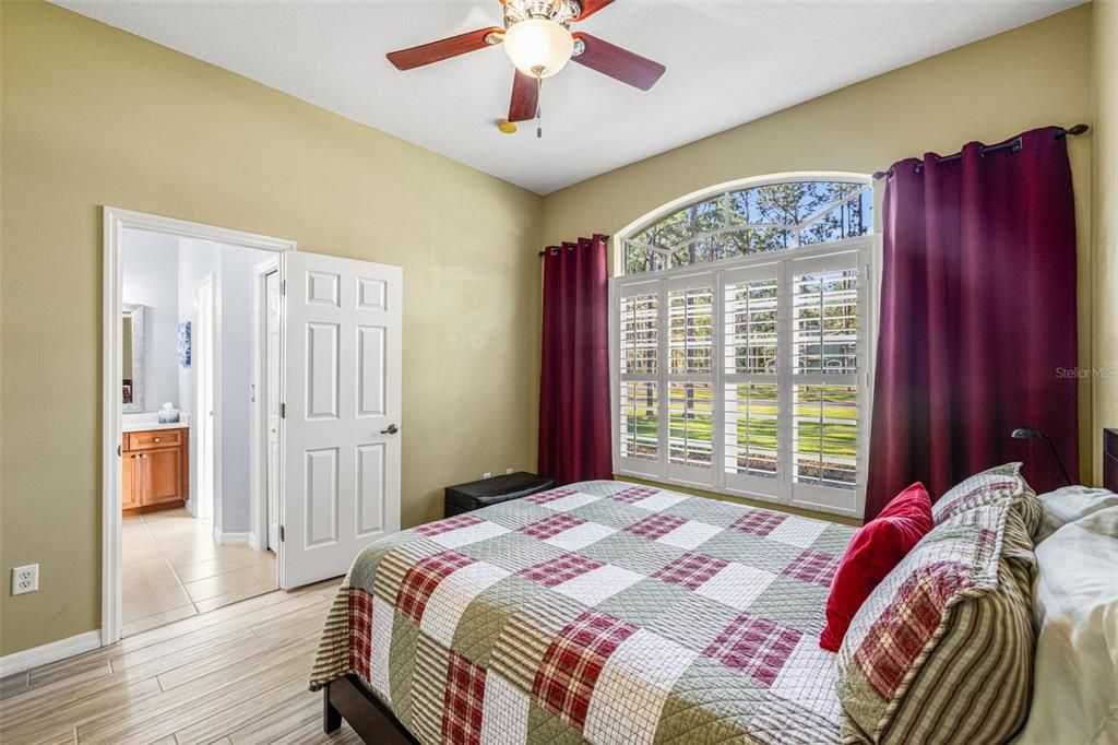 Под контрактом: $997,000 (4 спален, 3 ванн, 3318 Квадратных фут)