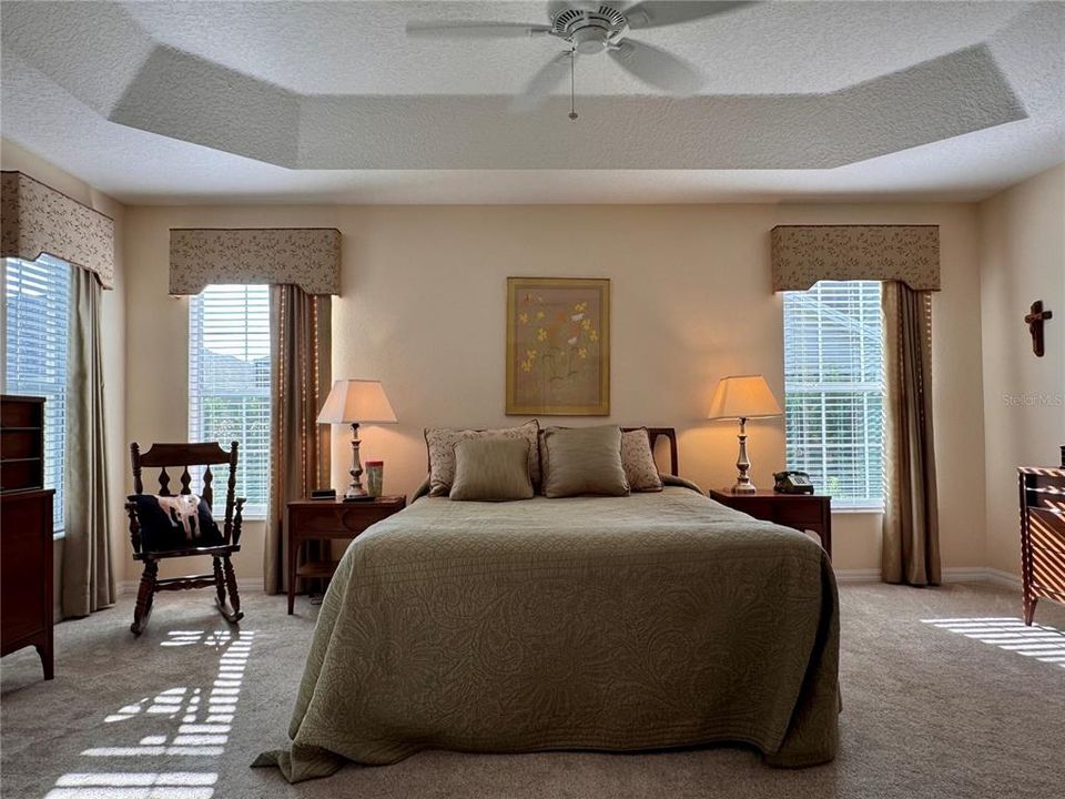 Activo con contrato: $479,900 (3 camas, 2 baños, 1939 Pies cuadrados)