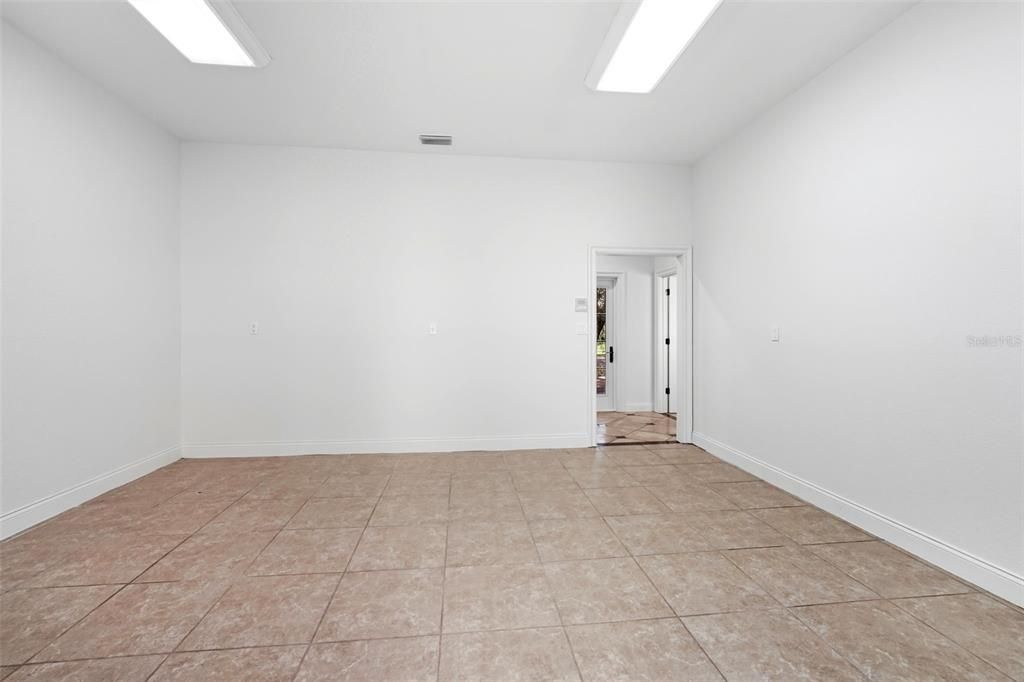 待售: $1,590,000 (3 贝兹, 3 浴室, 6559 平方英尺)