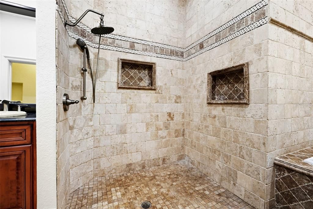 待售: $1,590,000 (3 贝兹, 3 浴室, 6559 平方英尺)