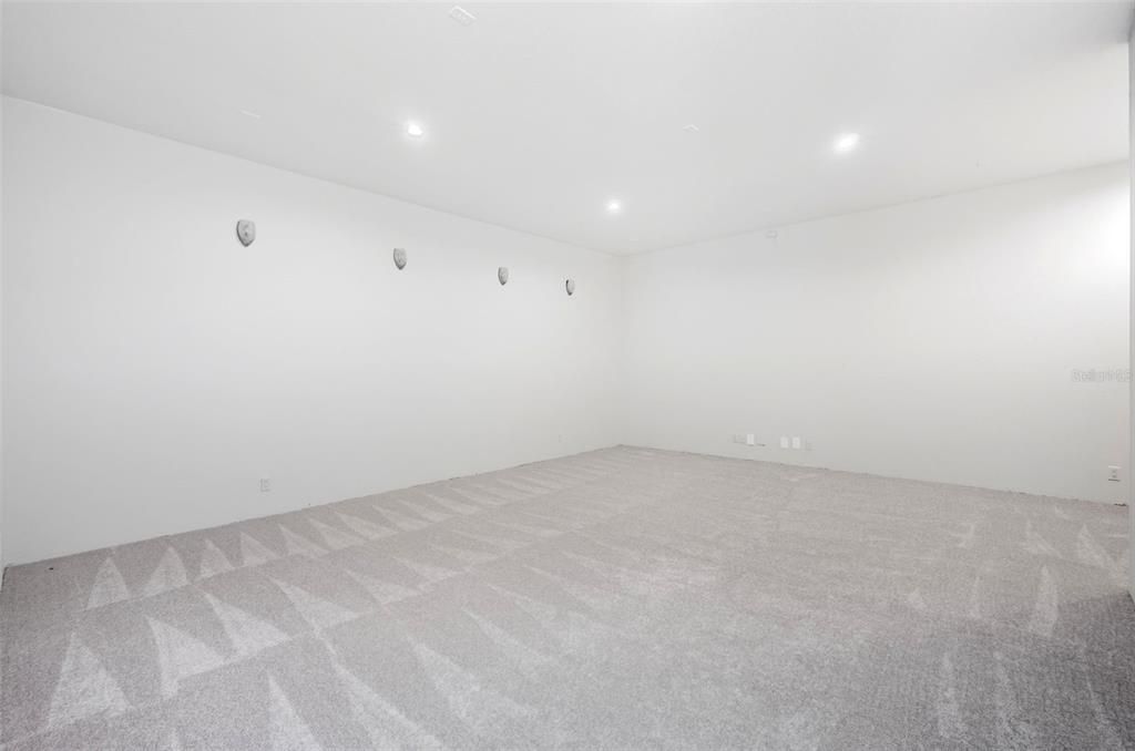 待售: $1,590,000 (3 贝兹, 3 浴室, 6559 平方英尺)