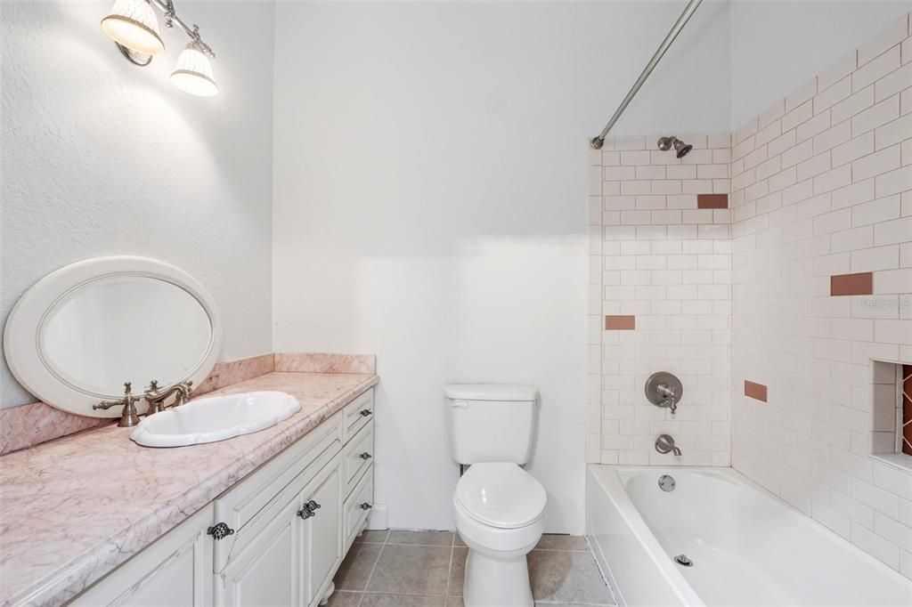 待售: $1,590,000 (3 贝兹, 3 浴室, 6559 平方英尺)