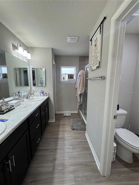 Active With Contract: $1,950 (3 beds, 2 baths, 1489 Square Feet)