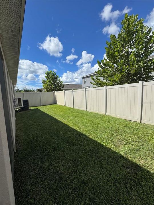 Active With Contract: $1,950 (3 beds, 2 baths, 1489 Square Feet)