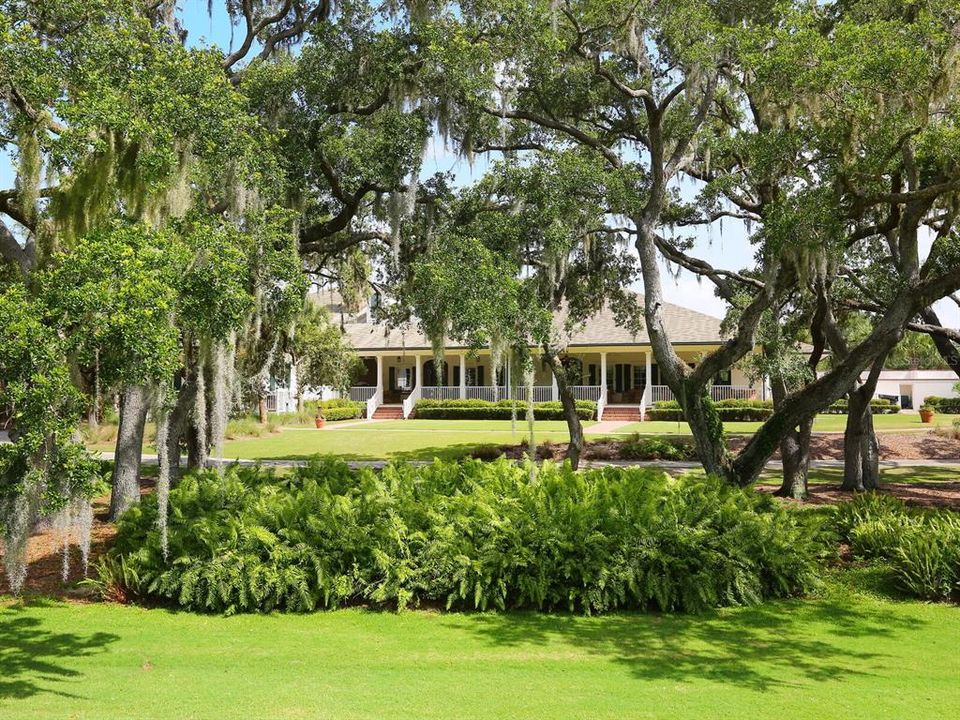 For Sale: $3,700,000 (5 beds, 5 baths, 6798 Square Feet)