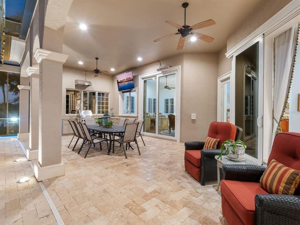 For Sale: $3,700,000 (5 beds, 5 baths, 6798 Square Feet)