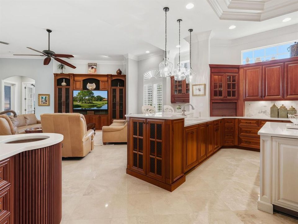 For Sale: $3,700,000 (5 beds, 5 baths, 6798 Square Feet)