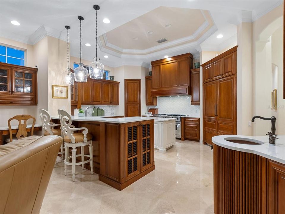 For Sale: $3,700,000 (5 beds, 5 baths, 6798 Square Feet)