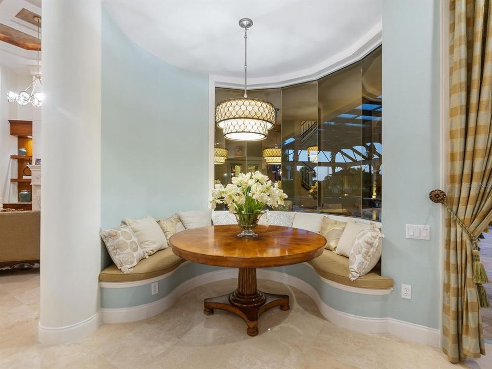 For Sale: $3,700,000 (5 beds, 5 baths, 6798 Square Feet)