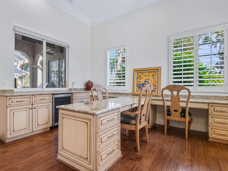 For Sale: $3,700,000 (5 beds, 5 baths, 6798 Square Feet)