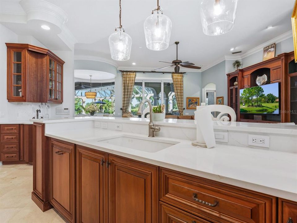 For Sale: $3,700,000 (5 beds, 5 baths, 6798 Square Feet)