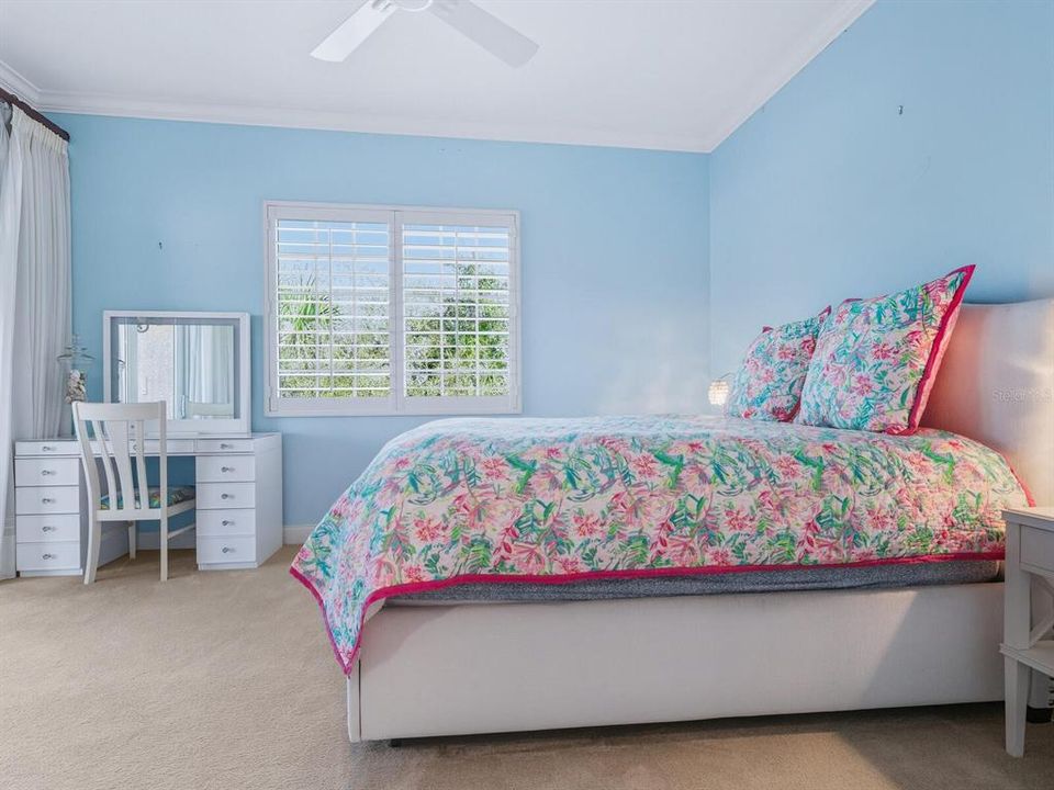 For Sale: $3,700,000 (5 beds, 5 baths, 6798 Square Feet)