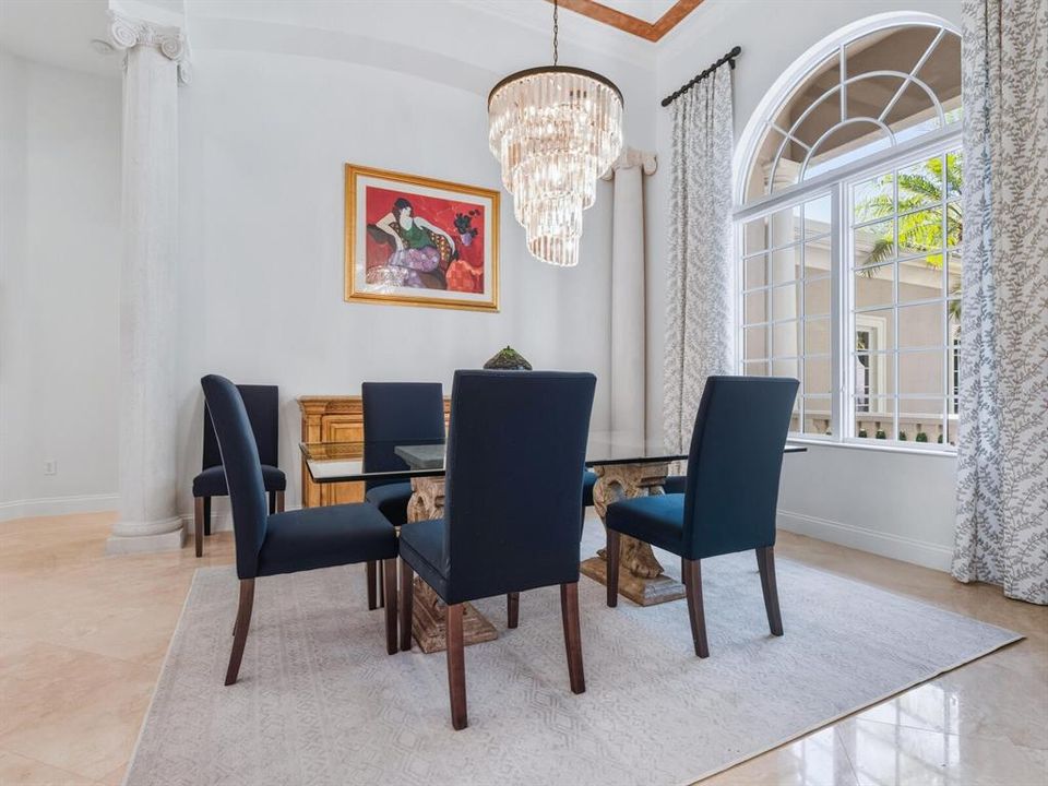 For Sale: $3,700,000 (5 beds, 5 baths, 6798 Square Feet)