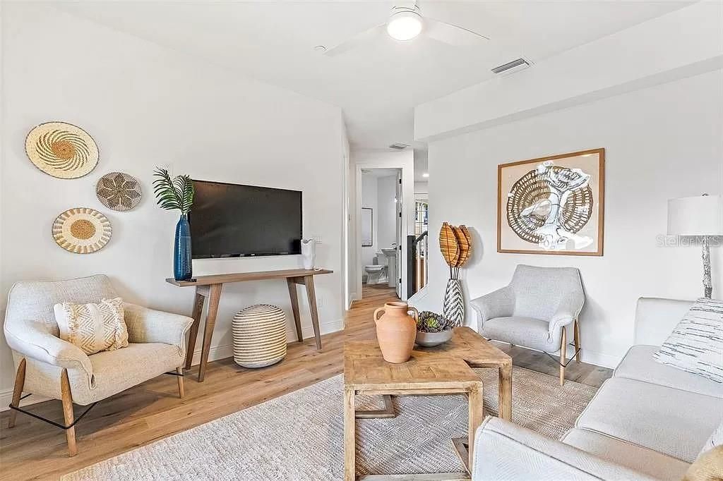 В аренду: $3,995 (4 спален, 3 ванн, 3075 Квадратных фут)