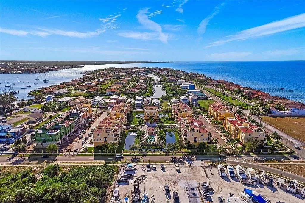 В аренду: $3,995 (4 спален, 3 ванн, 3075 Квадратных фут)