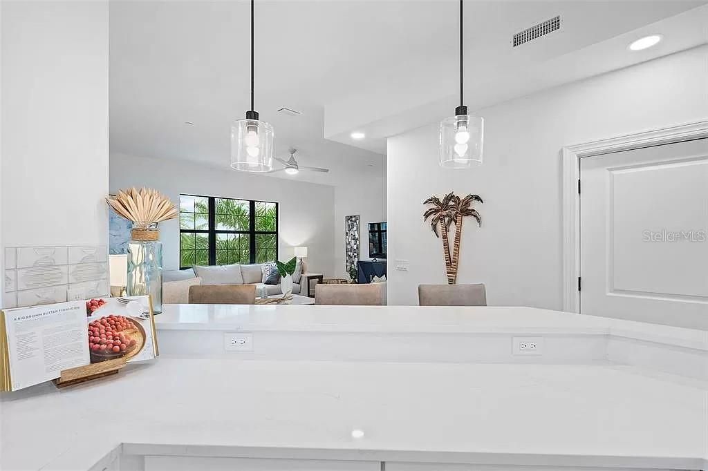 В аренду: $3,995 (4 спален, 3 ванн, 3075 Квадратных фут)