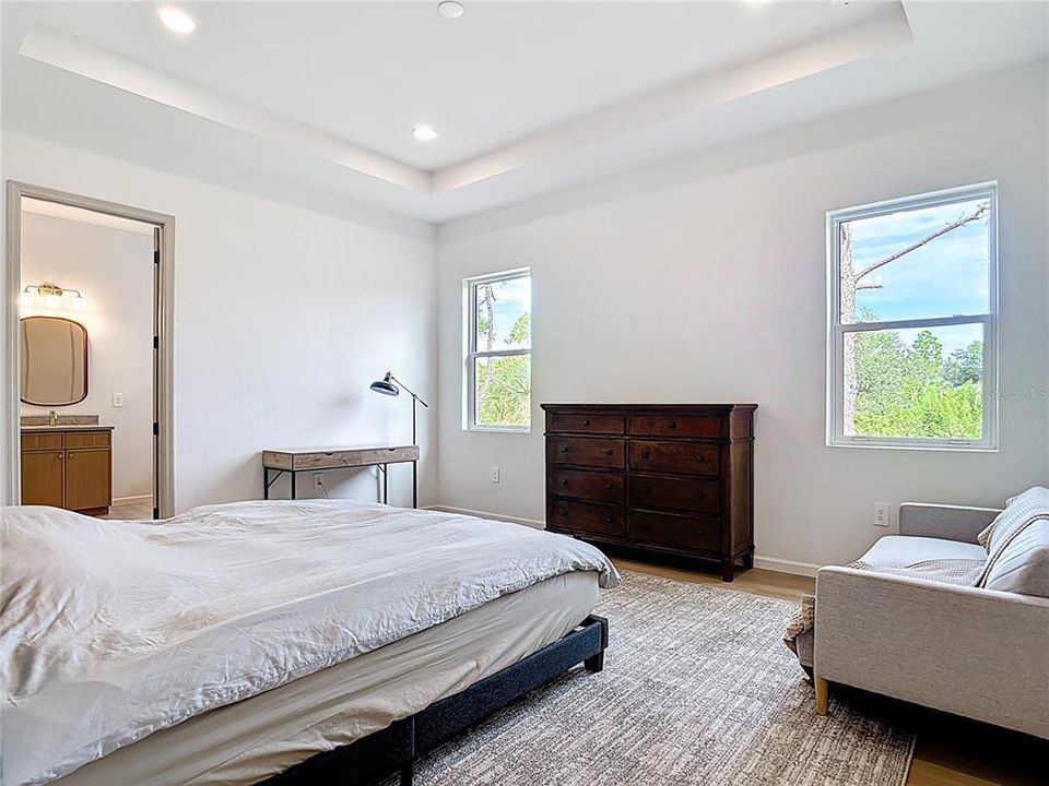 Activo con contrato: $439,900 (3 camas, 2 baños, 2122 Pies cuadrados)