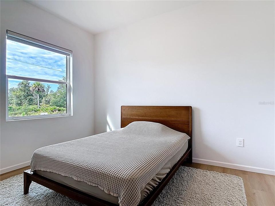 Activo con contrato: $439,900 (3 camas, 2 baños, 2122 Pies cuadrados)