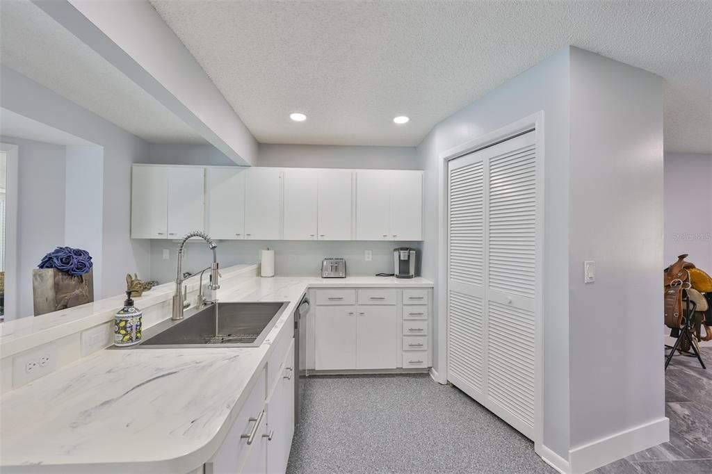 На продажу: $499,500 (3 спален, 2 ванн, 2514 Квадратных фут)