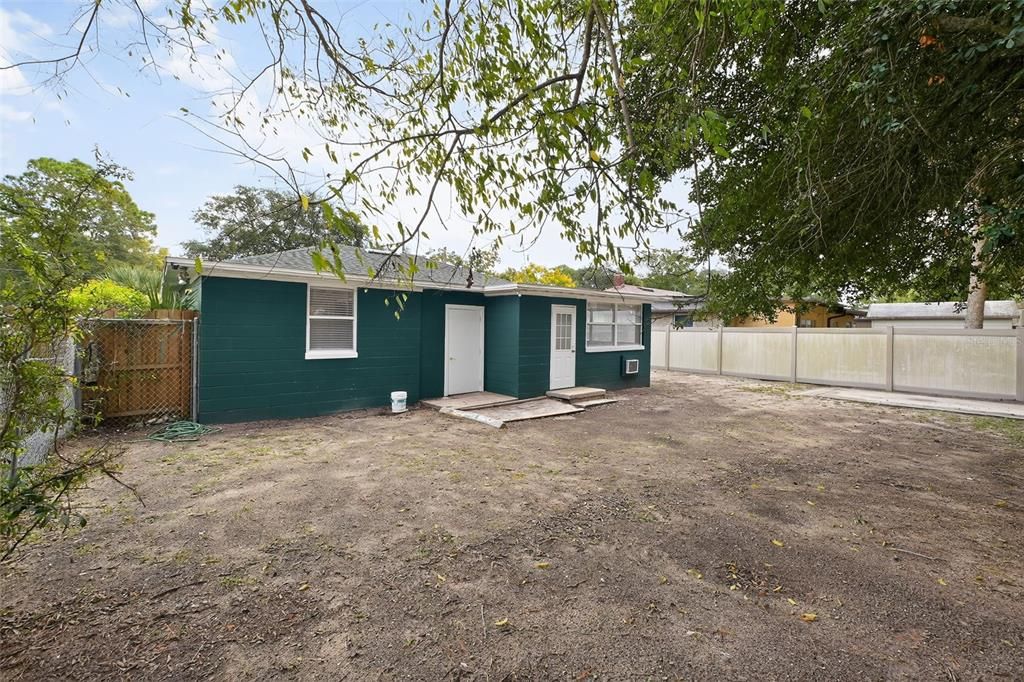 待售: $190,000 (3 贝兹, 1 浴室, 1184 平方英尺)