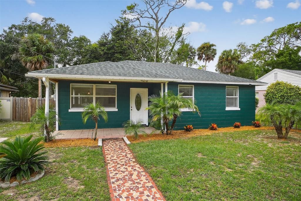 待售: $190,000 (3 贝兹, 1 浴室, 1184 平方英尺)