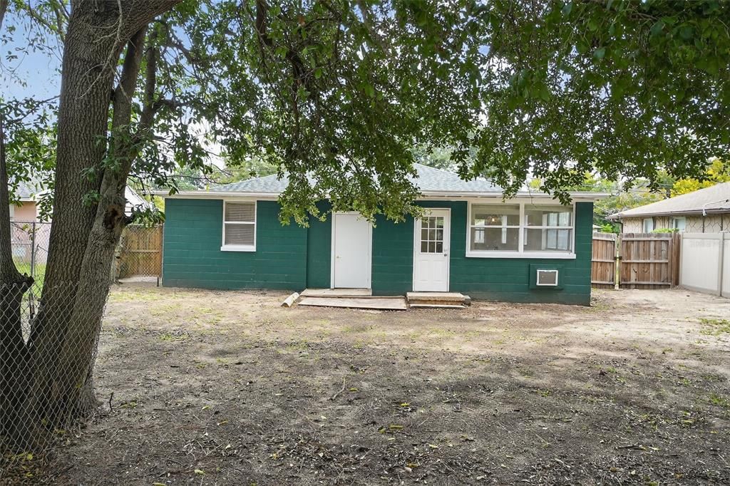 待售: $190,000 (3 贝兹, 1 浴室, 1184 平方英尺)