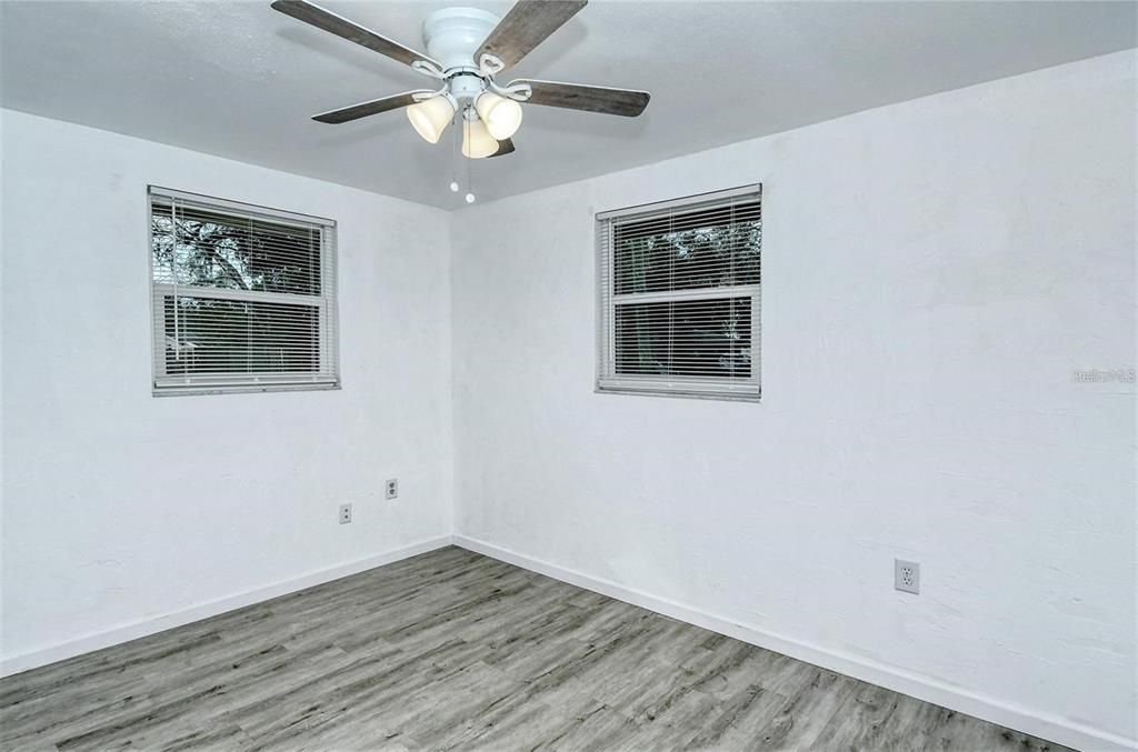 For Rent: $1,495 (2 beds, 1 baths, 725 Square Feet)