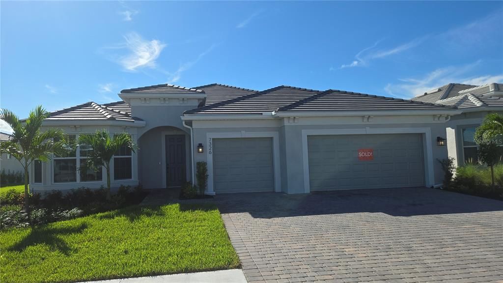 Vendido Recientemente: $808,531 (3 camas, 2 baños, 2269 Pies cuadrados)