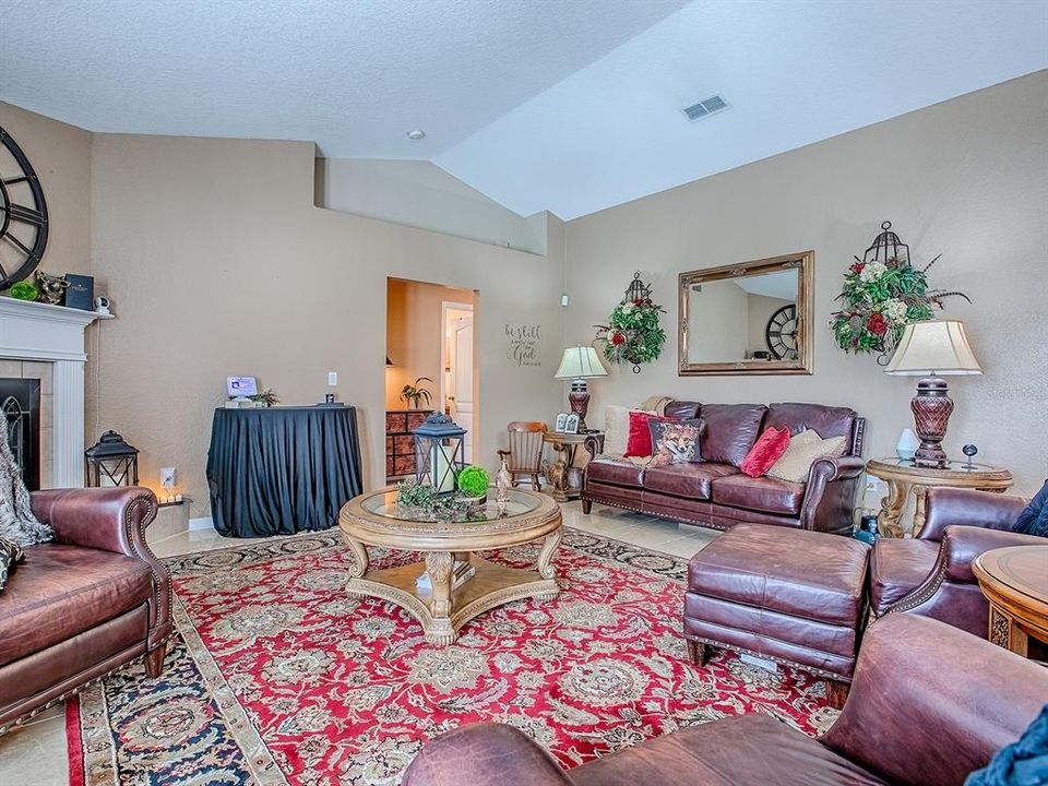 For Sale: $349,700 (4 beds, 2 baths, 2588 Square Feet)