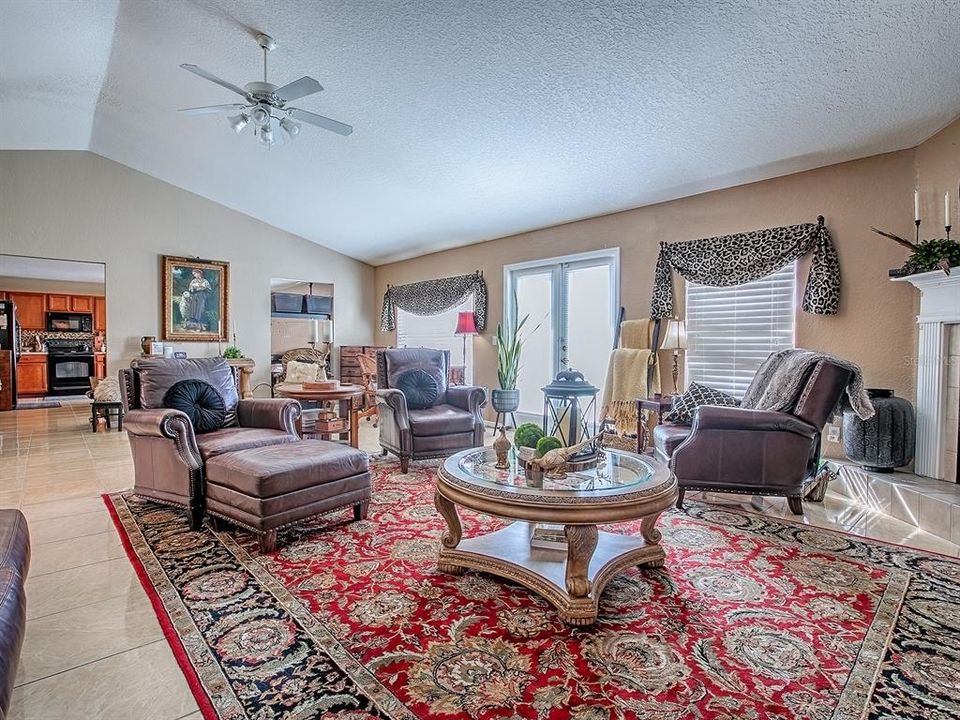 For Sale: $349,700 (4 beds, 2 baths, 2588 Square Feet)